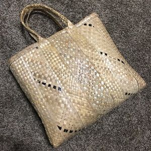 Hand woven bag (from Bahamas)